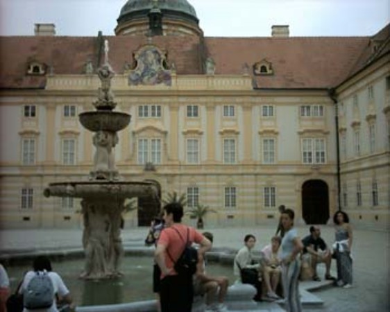 ../Images/018-Melk-23.jpg